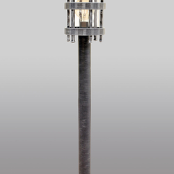 Luxussockellampe HISTORISCH – handgeschmiedet im Atelier für Schmiedekunst UKOVMI